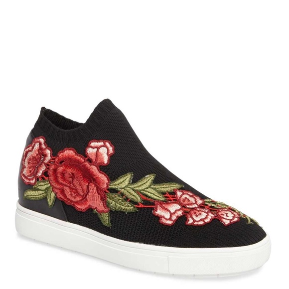 Steve Madden Shoes - Steve Madden Sly Hidden Wedge Embroidery Sneaker
